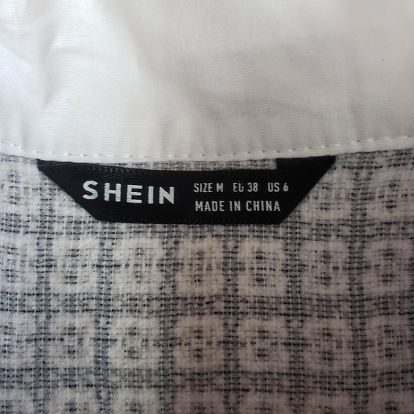 Shein Contrast Trim Tweet Romper - Picture 4 of 6